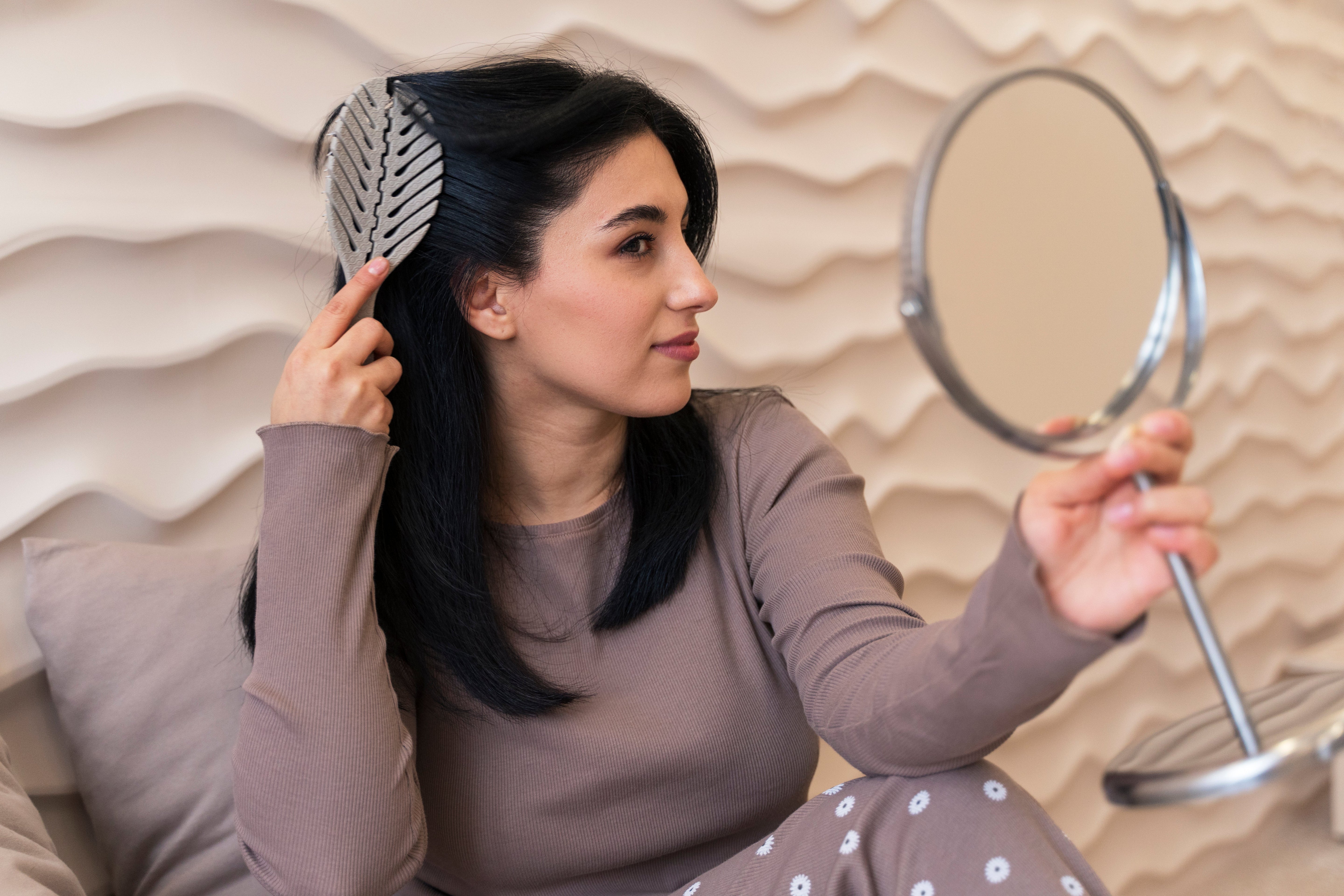 From Thin to Fabulous: Benefits of Using Hair Toppers
